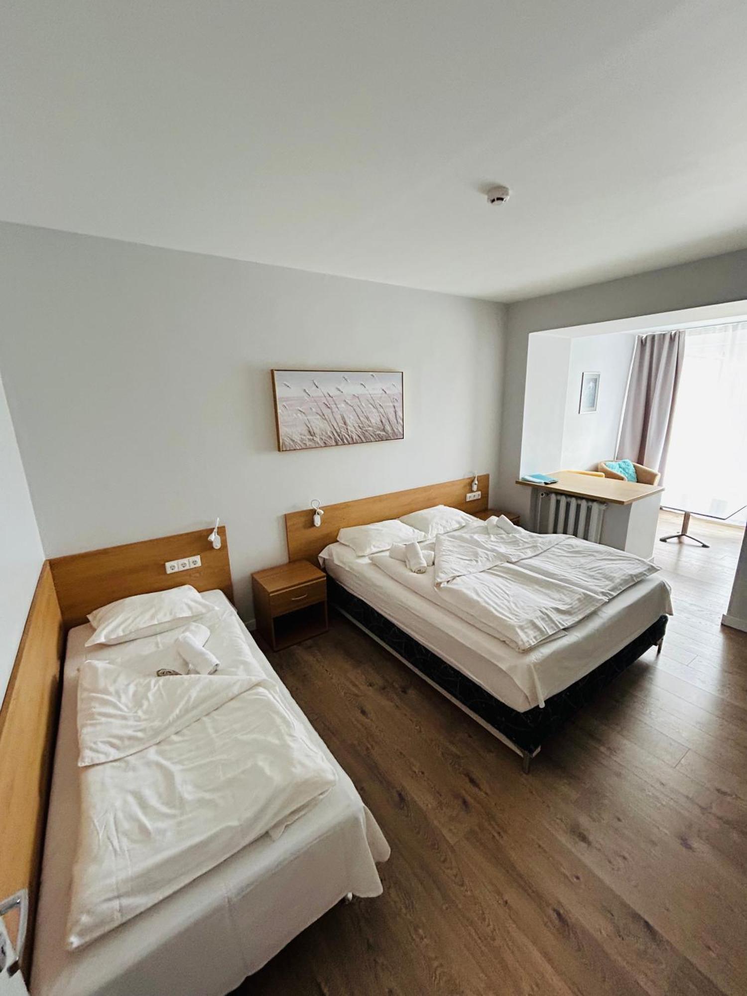 Viesbutis Banga Hotel Taurage Ngoại thất bức ảnh
