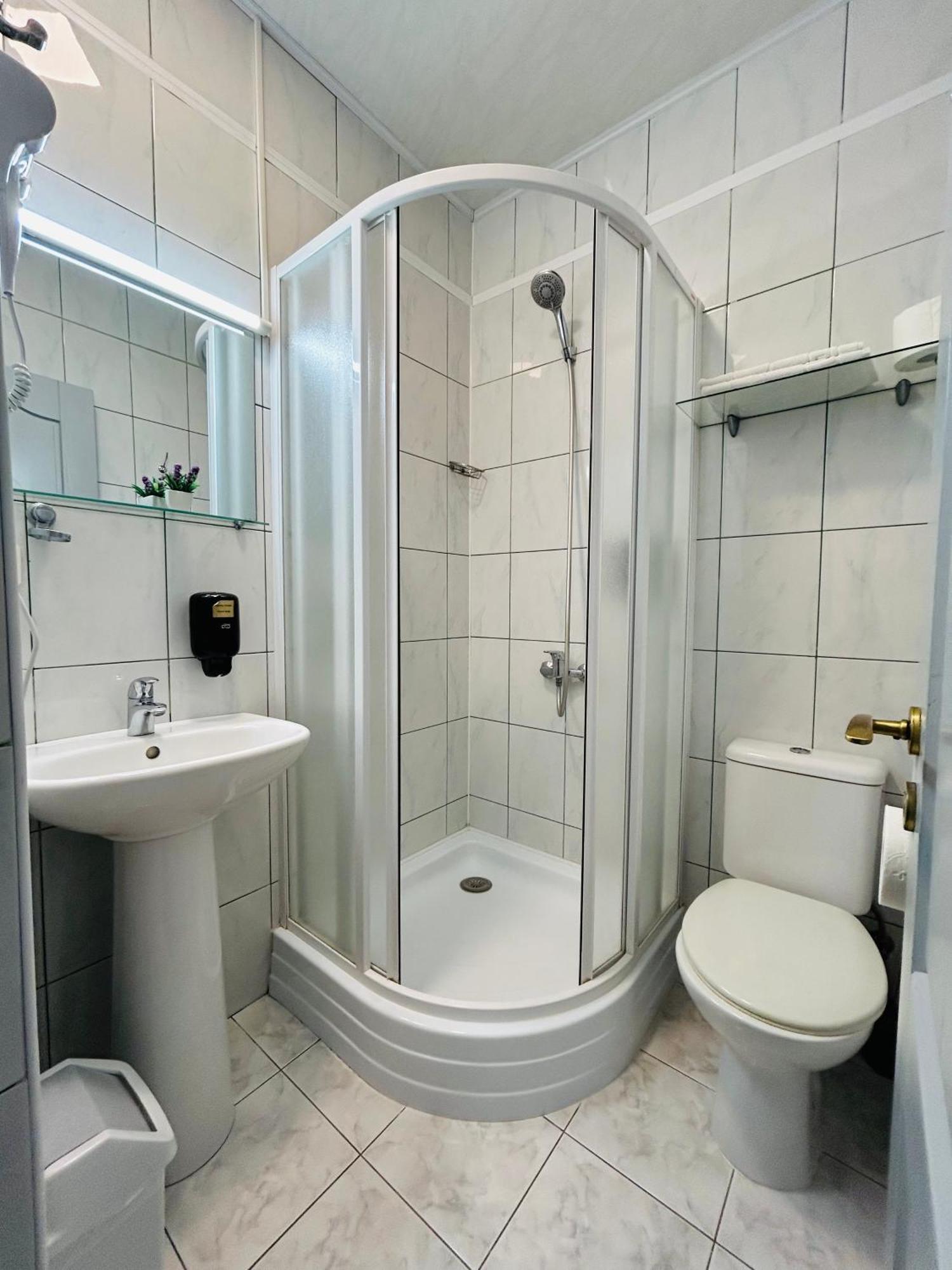 Viesbutis Banga Hotel Taurage Ngoại thất bức ảnh