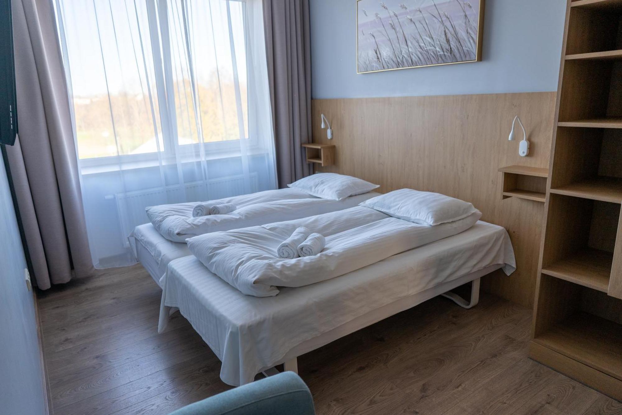 Viesbutis Banga Hotel Taurage Ngoại thất bức ảnh