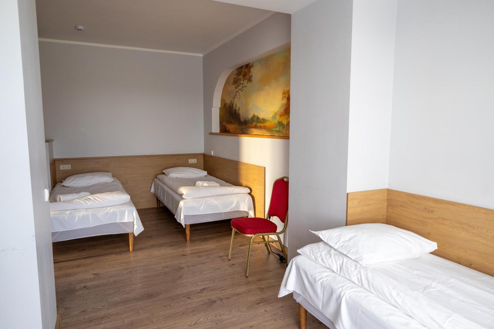 Viesbutis Banga Hotel Taurage Ngoại thất bức ảnh